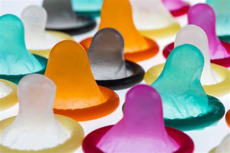 Blowjob ohne Kondom gegen Aufpreis Bordell Schwaz